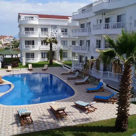 Belka Golf Deluxe Poolside 贝莱克