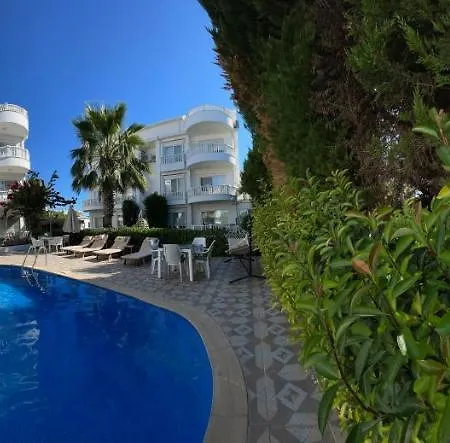 公寓 Belka Golf Deluxe Poolside 贝莱克